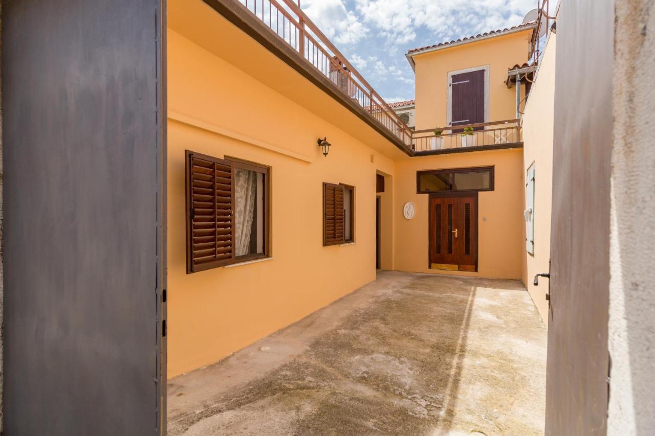Apartment Box Porec Exterior photo
